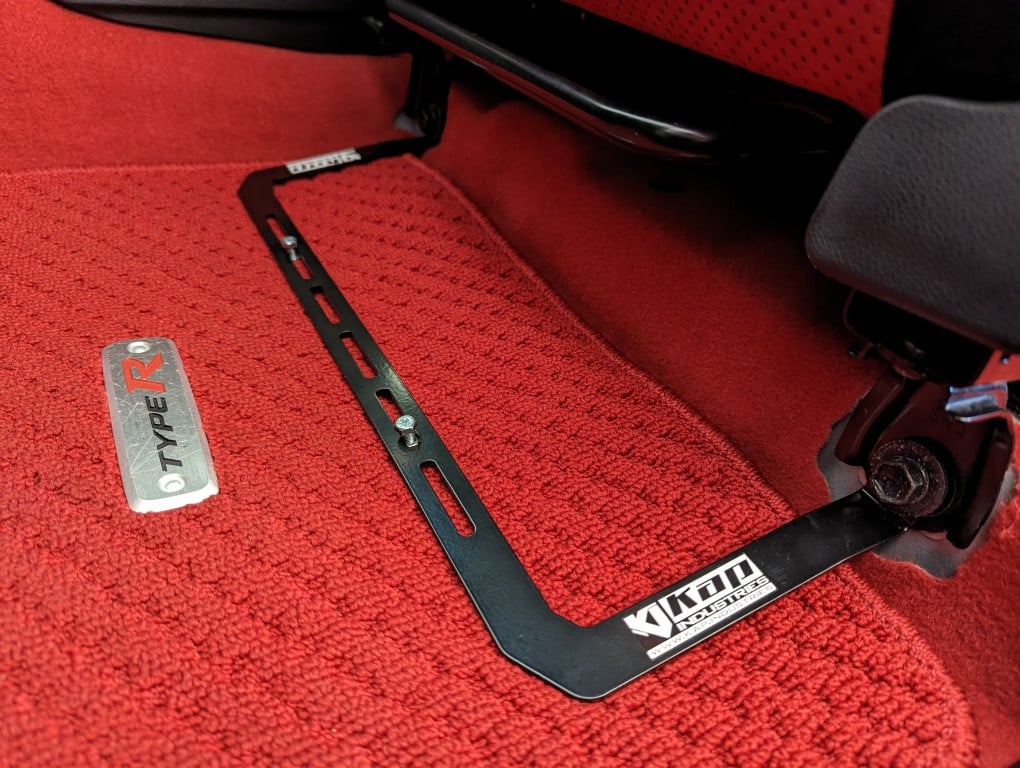 Honda Civic FD2 Fire Extinguisher Bracket installed